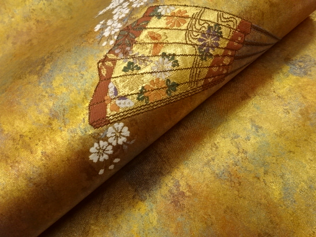  引箔桜に扇・蝶・菊模様織出し袋帯